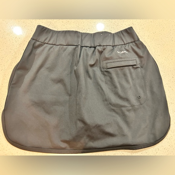 ♡ Like new Columbia skort - Picture 2 of 4